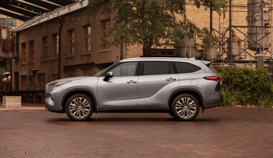  Toyota Highlander Platinum AWD 2019 года  (NA) (фото 28 из 41)
